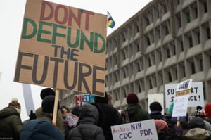 dont-defund-the-future-f-400x266